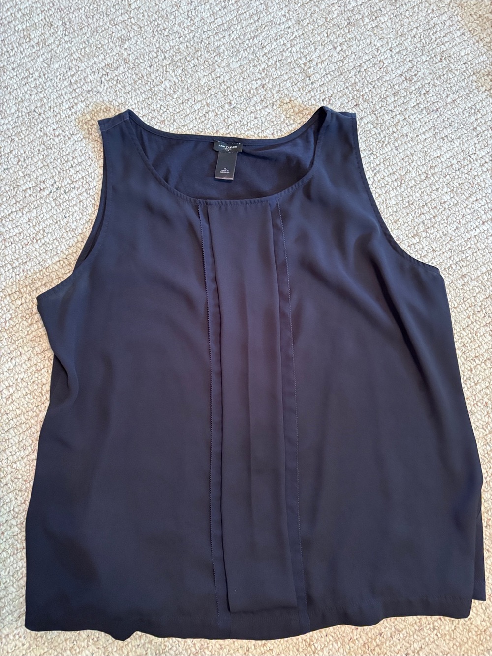 Ann Taylor Navy Pleated Front Sleeveless Shell XL